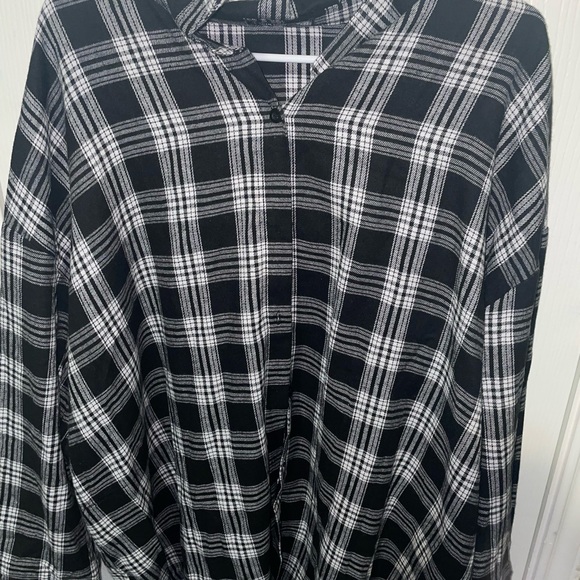 Flannel - Picture 2 of 4